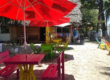 guatemala/livingston/bar/bahia-azul-playa-quehueche