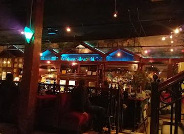 illinois/naperville/bar/frankie-s-blue-room