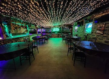 pennsylvania/pocono-mountains/bar/the-cinder-inn