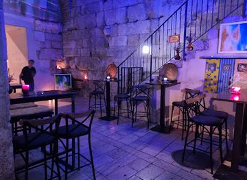 croatia/split/varos/bar/rodrigo