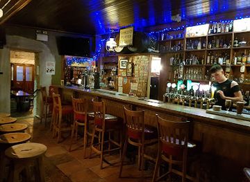 ireland/county-longford/bar/skellys-bar-guest-house