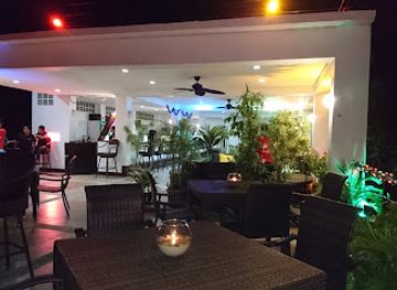 philippines/malapascua-island/bar/oscar-s-bar-and-restaurant