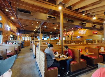 tennessee/rock-city/bar/logan-s-roadhouse