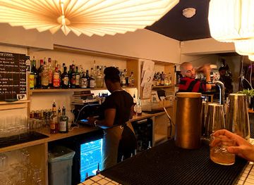 united-kingdom/south-east-england/bar/behind-this-wall