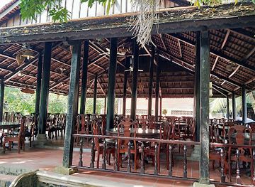 vietnam/mekong-delta/bar/quan-bar-cua-tiep-thuc