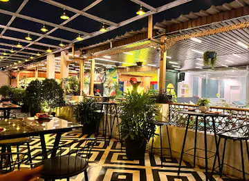 EMBASSY CLUB & SKY LOUNGE