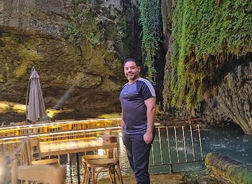 lebanon/chouf/bar/nabe3-mirched