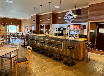 montana/glacier-national-park/bar/nell-s