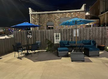 oklahoma/choctaw-country/bar/the-rabbit-hole-tavern