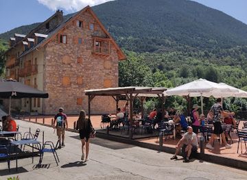 spain/aiguestortes-i-estany-de-sant-maurici-national-park/bar/la-taverneta-apres-ski