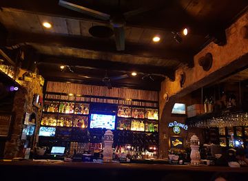 guatemala/guatemala-city/bar/el-establo