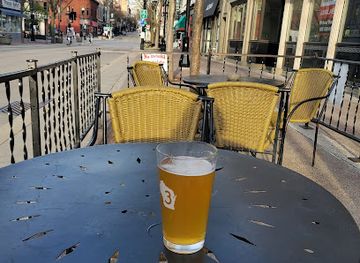 wisconsin/madison/state-street/bar/mackesey-s-irish-pub