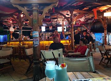 bulgaria/strandzha/bar/megapark-dolphin