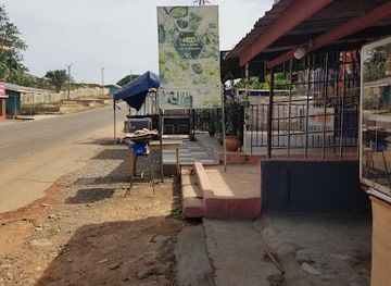 ghana/axim/bar/100-bar-and-grill
