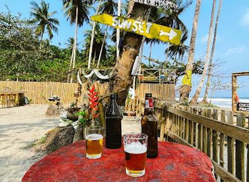 COCONUT'S BAR