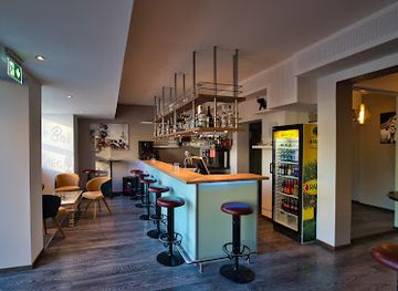 austria/vorarlberg/bar/cafe-bar-5er