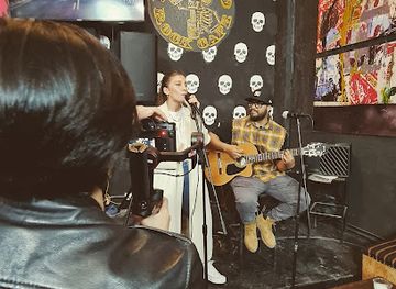 peru/moquegua/bar/bizarro-rock-cafe