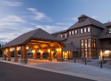 wyoming/yellowstone-national-park/bar/canyon-lodge-cabins