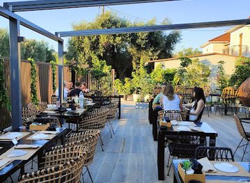 greece/kefalonia/bar/crazy-george-s