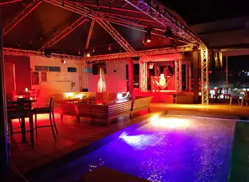 8vo Rooftop