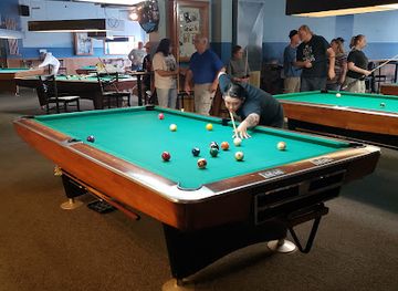 tennessee/tri-cities/bar/breaking-tradition