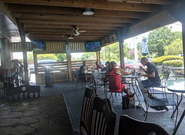 south-carolina/folly-beach/bar/lowdown-oven-and-bar