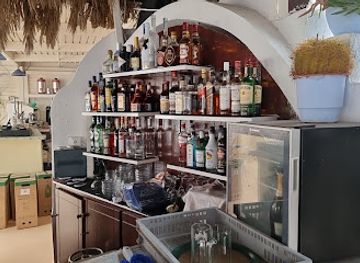 greece/santorini/perissa/bar/meltemi-cocktail-bar