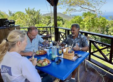saint-kitts-and-nevis/nevis-peak/bar/metisse-safari-bar