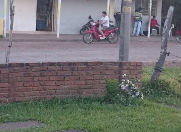 uruguay/salto-grande-dam/bar/bar-el-cholo