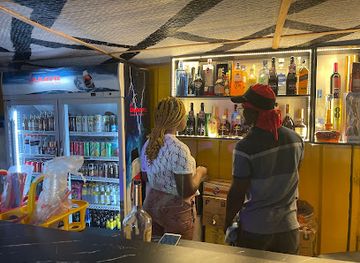 ghana/kusaug/bar/curves-inn-pub