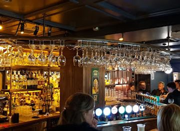 ireland/county-galway/bar/busker-brownes
