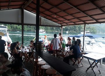 brazil/ilha-grande/bar/bacanas-bar-flutuante