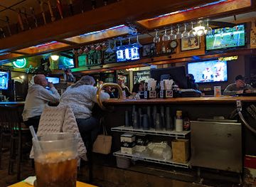 new-york/capital-district/bar/across-the-street-pub