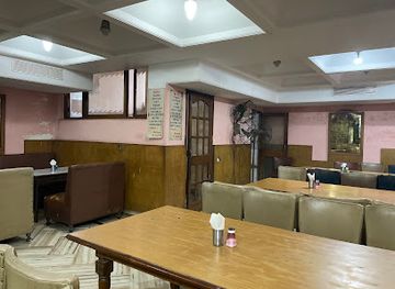 india/agra/sadar-bazaar/bar/gaylord-restaurant