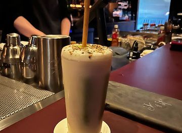 canada/toronto/kensington-market/bar/slice-of-life