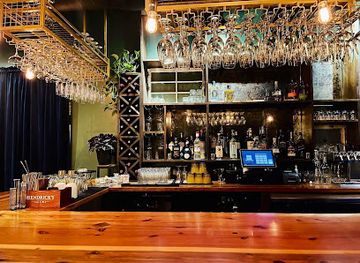 tennessee/rock-city/bar/calliope-restaurant-bar