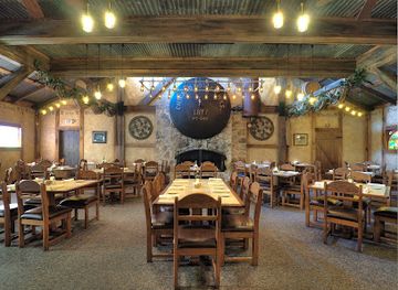 texas/lost-maples-state-natural-area/bar/cabernet-grill-texas-wine-country-restaurant