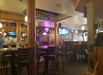 colorado/pikes-peak/bar/thunder-and-buttons-ii