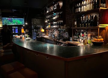 canada/ottawa/glebe/bar/107-fourth-avenue-wine-bar-cafe