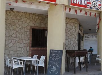 gibraltar/gorham-s-cave-complex/bar/quarterdeck-tavern