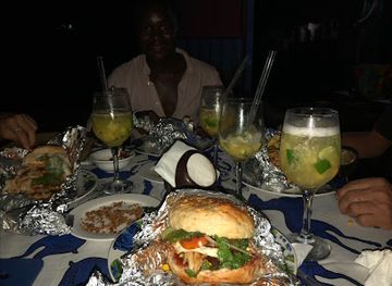 sao-tome-and-principe/praia-banana/bar/cafetaria-marmionda