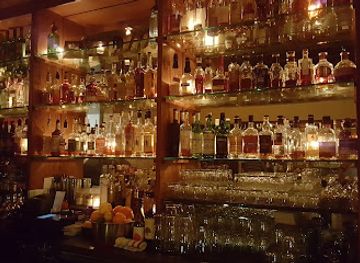 illinois/driftless-area/bar/the-whistler