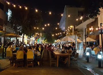 mexico/sierra-madre-occidental/bar/la-bodega-wings-beer