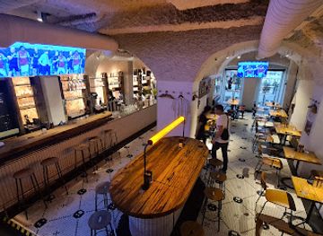 ukraine/lviv/rynok-square/bar/mad-bar-s-house