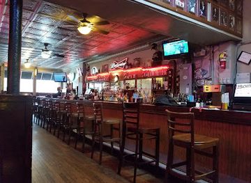 delaware/blackbird-state-forest/bar/the-backstretch