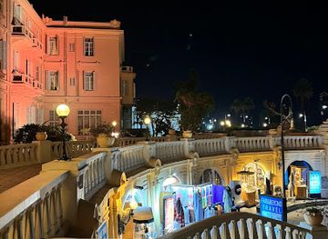 egypt/luxor/bar/wine-palace