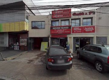 ecuador/highland-valleys/bar/brettos-lounge-club