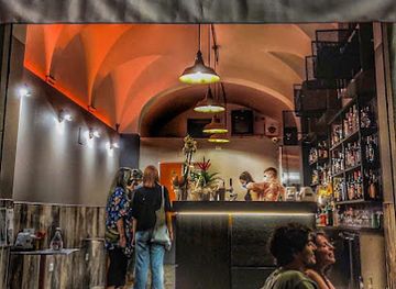 italy/lucca/bar/screwdriver