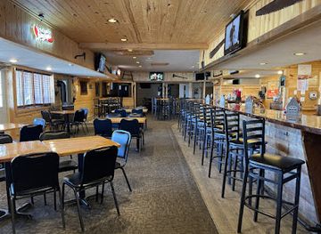 minnesota/otter-tail-lakes-country/bar/the-woodshed-bar-grill