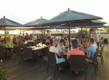 rhode-island/newport-cliff-walk/bar/top-of-newport-bar-kitchen